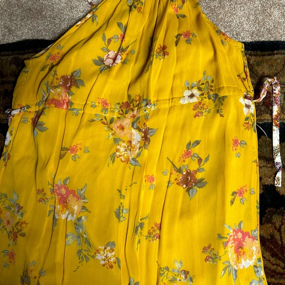 Floral Yellow One-Shoulder Dress - Picture 7 of 7